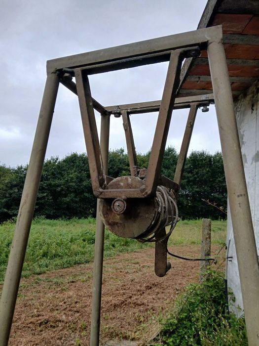 Sarilho para motor de poço