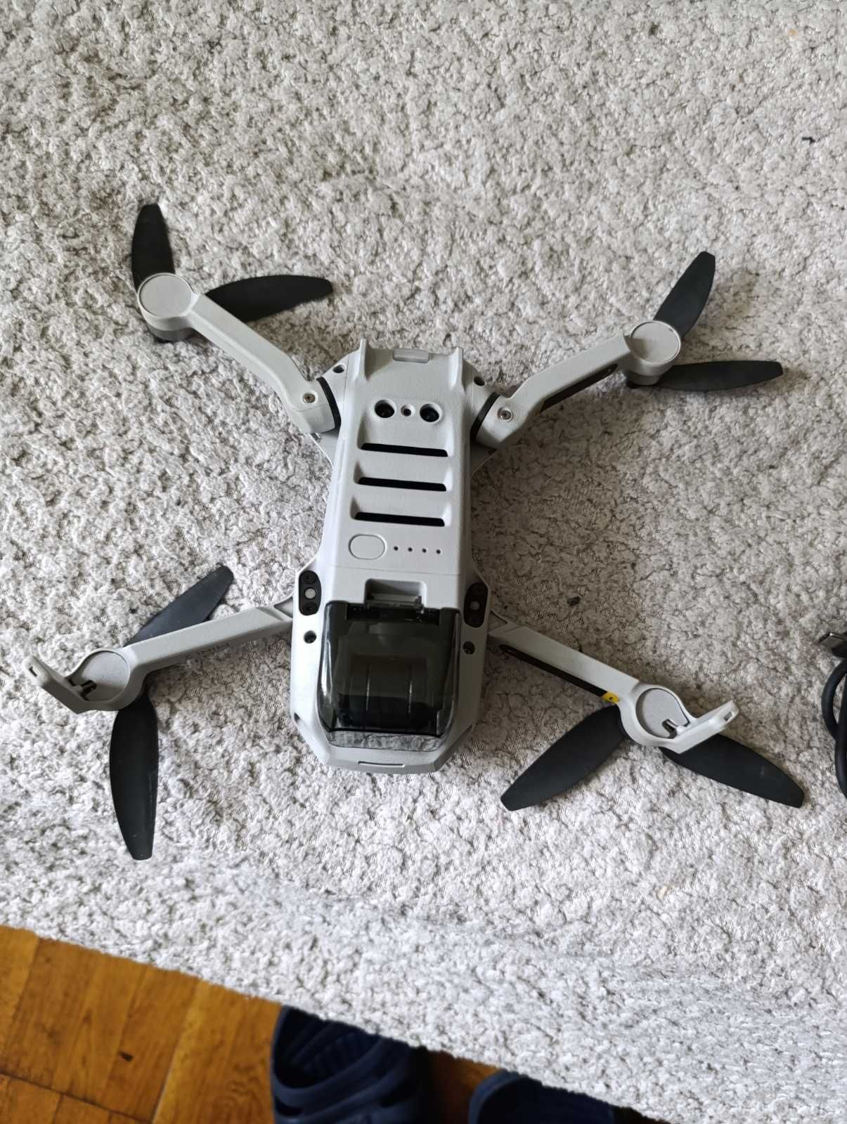 Квадрокоптер DJI Mini 2