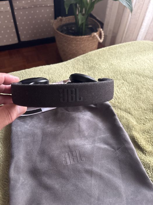 Vendo Jbl670nc estao novos ,pouco usado.