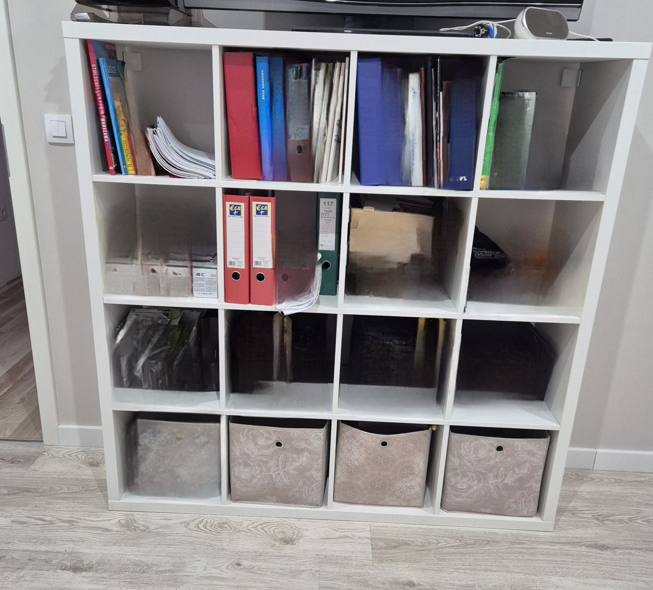 Regał szafka kalax z ikea + 3 pudełka z pepco