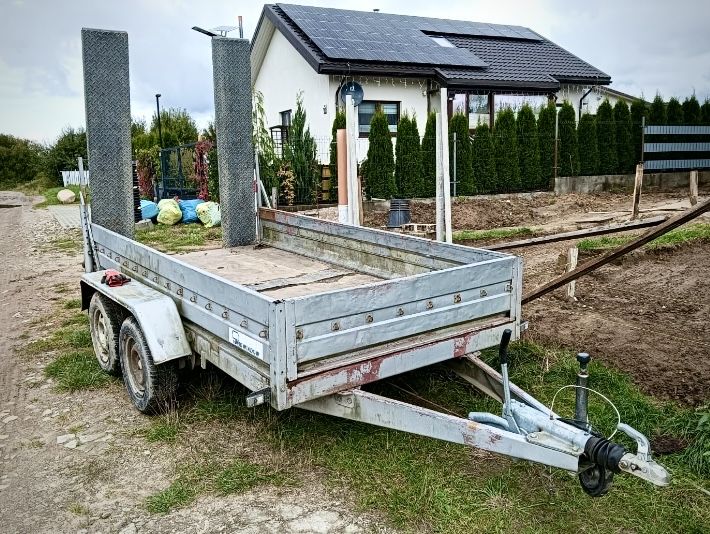 Laweta / przyczepa ciężarowa Niewiadów