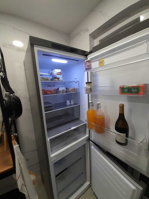 Móveis como novos e frigorífico