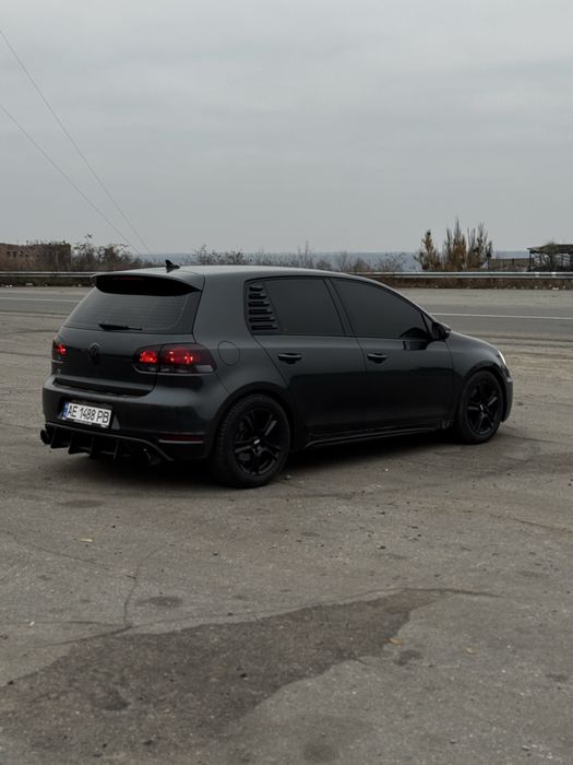 Volkswagen Golf GTI