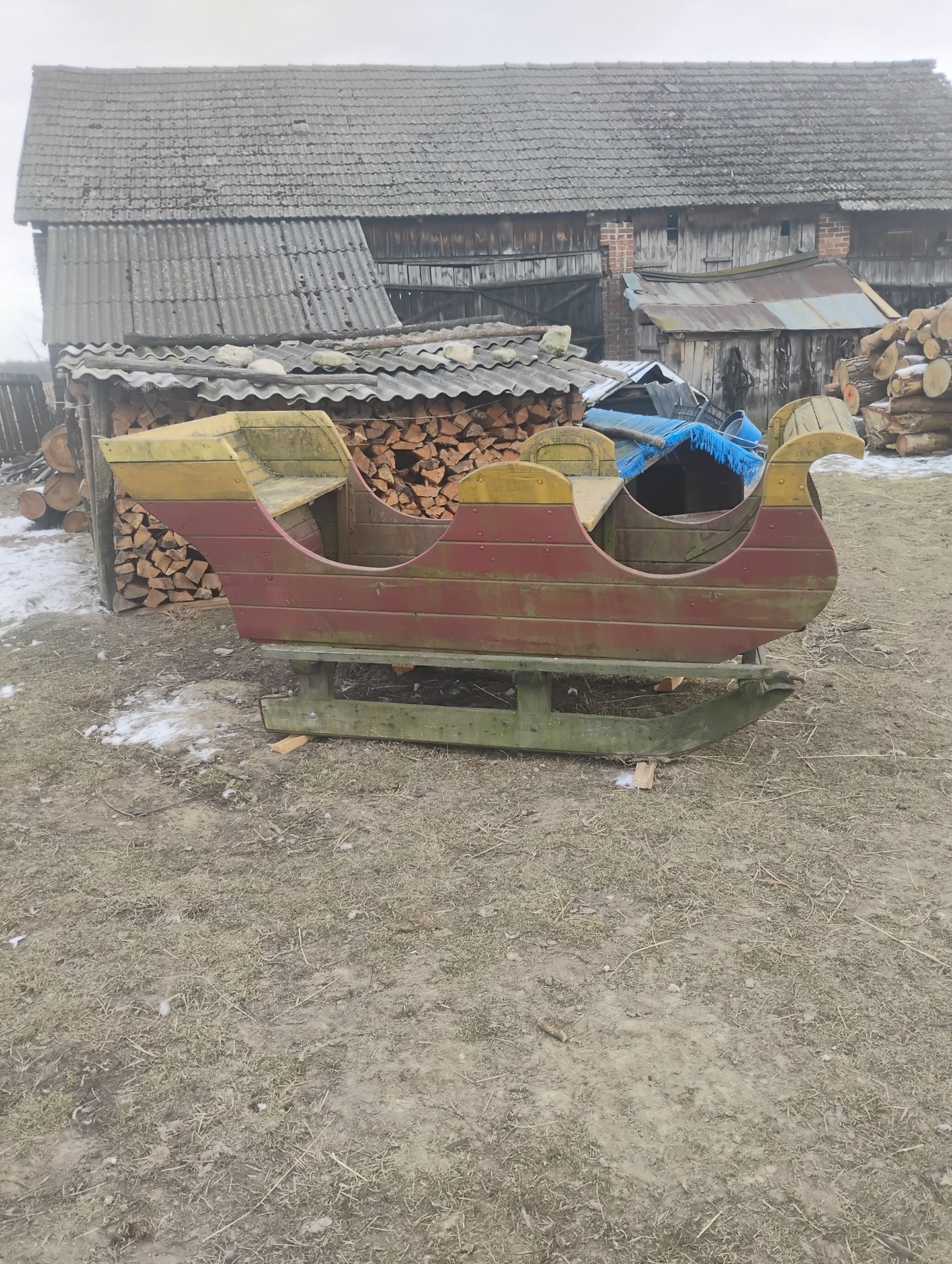 Sanie zaprzęg konny