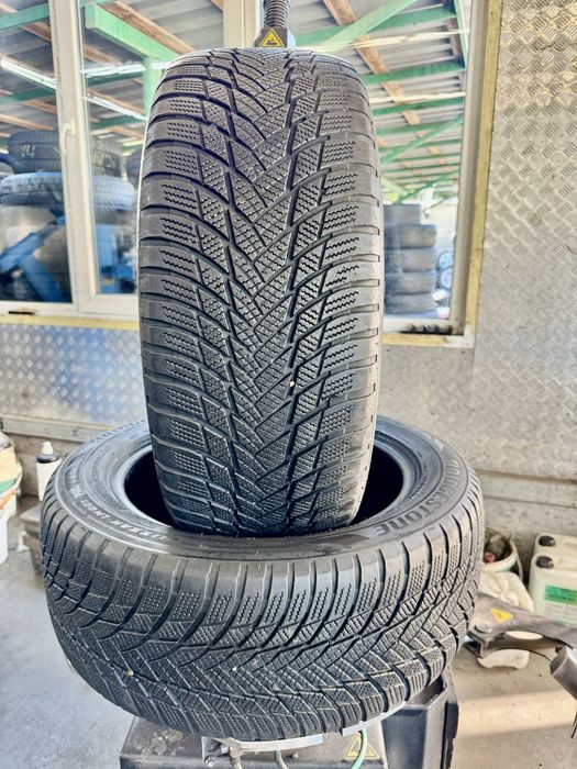 225/55/17 brigestone (зима) 2шт
