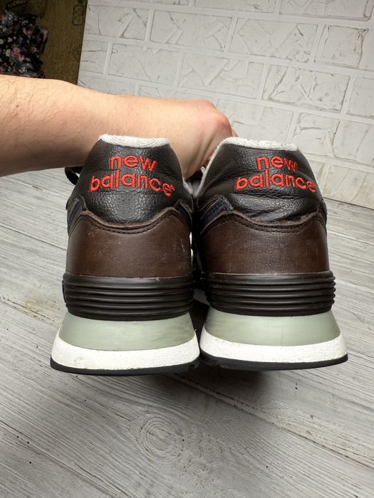 Коричневые кожаные кроссовки new balance 574 размер 45
