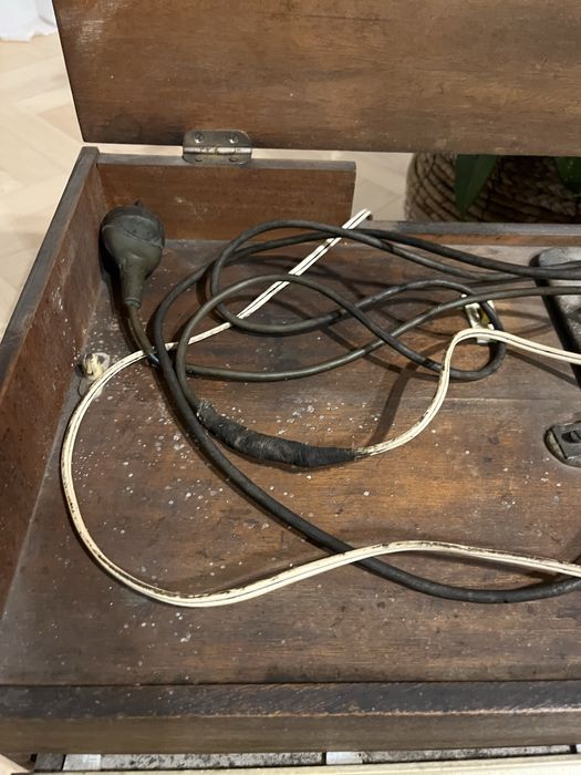 Radio lampowe  z gramofonem prl vintage Diora Ballada 24501