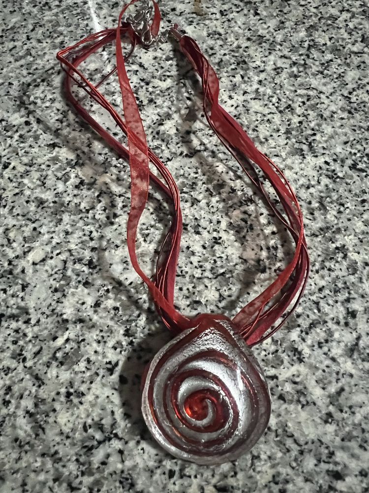 Colar em vidro de murano