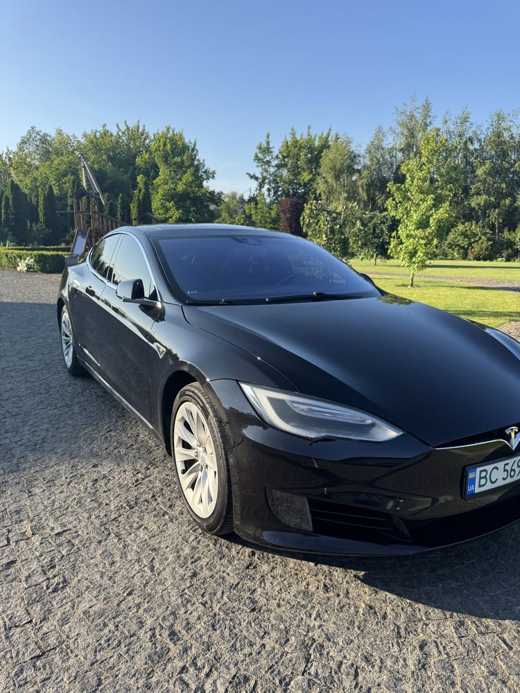 Продам Tesla model S