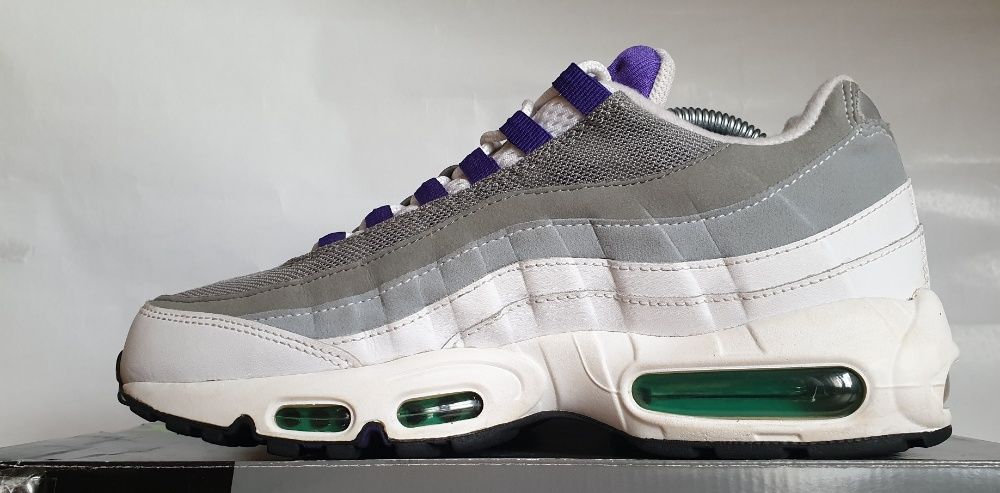 Nike Air Max 95 OG Grape 2015 8US/41EUR