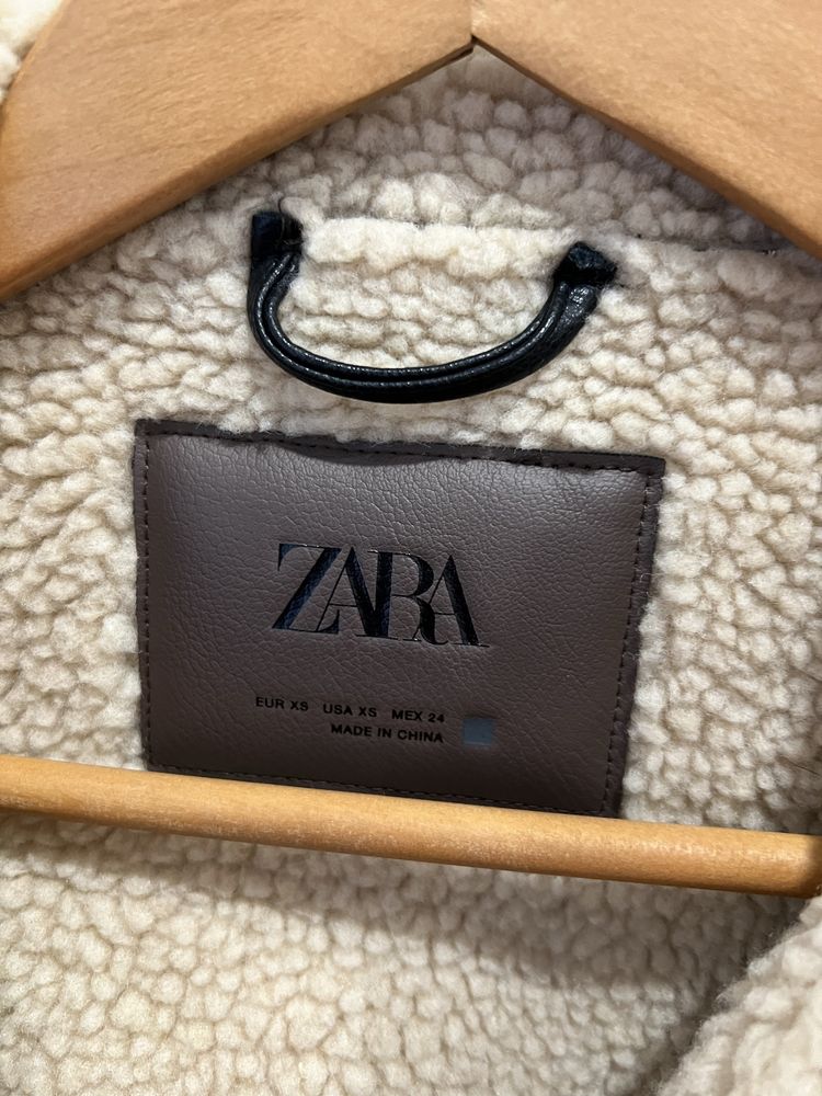 Blusão castanho Zara