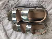 Sandały Zara 40 srebrne błyszxzace na koturnie gruba podeszwa