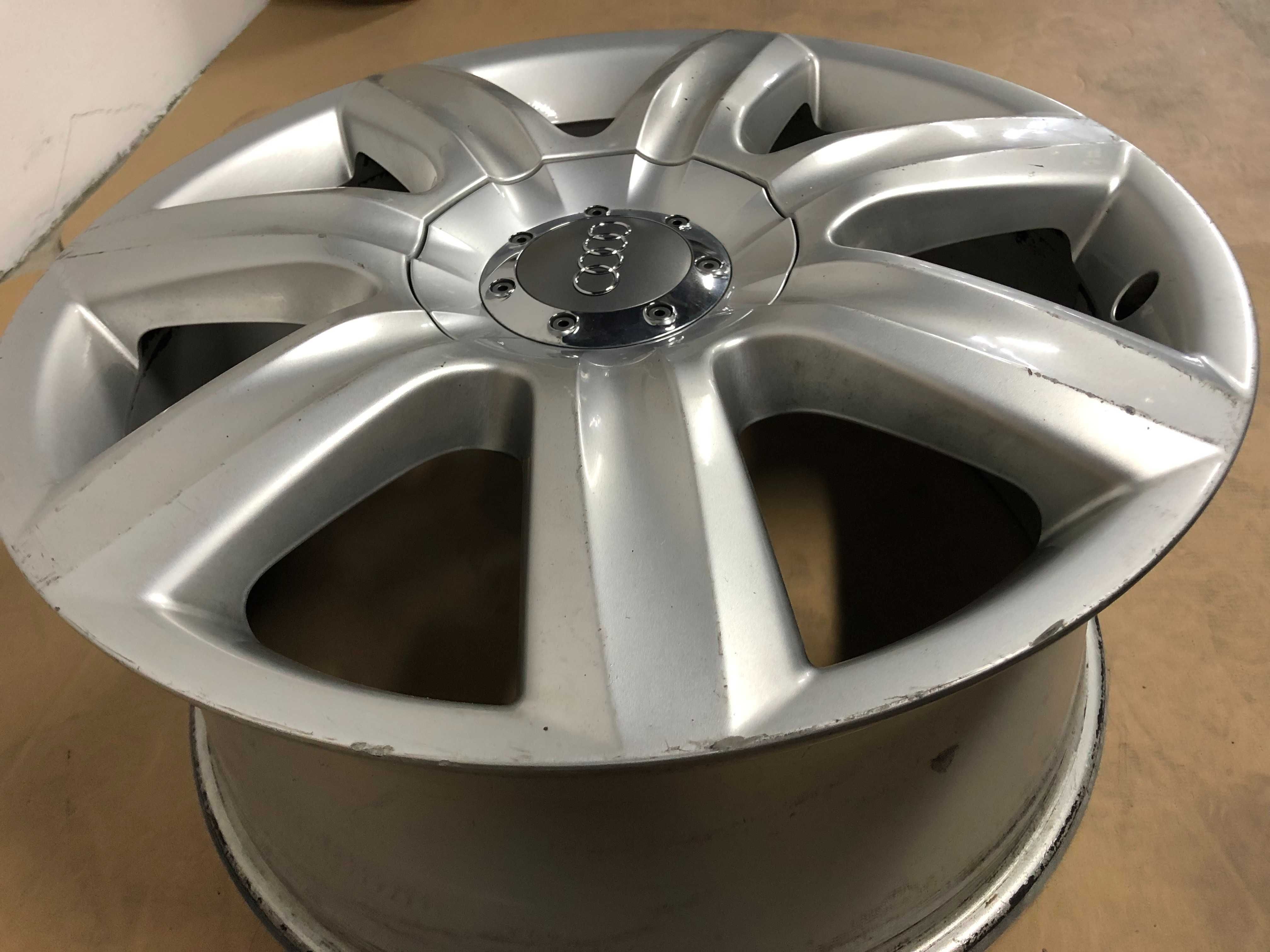 Felga pojedyncza AUDI Q7 4L0 8,5J x 19 ET62 5x130