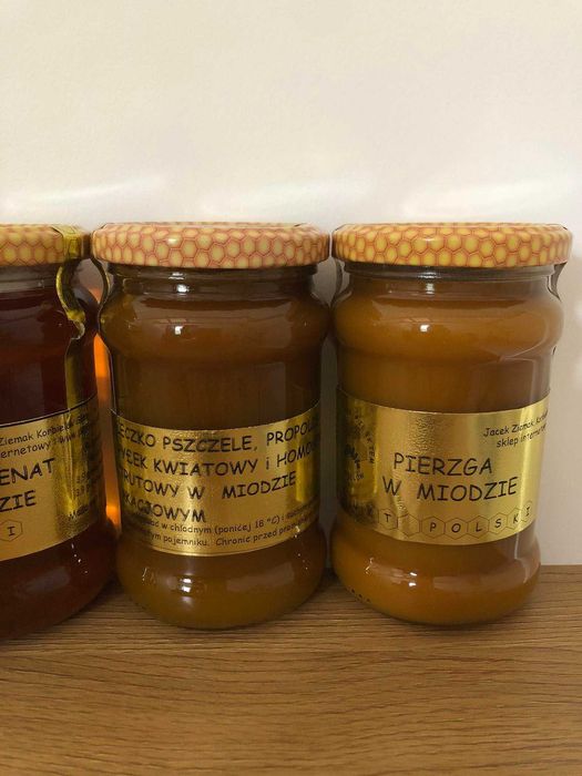 Miody, produkty z pasieki, syropy do herbaty, konfitura z żurawiny