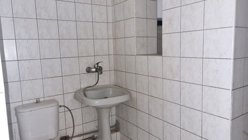 Продам  3 кімнатну квартиру центр окремий вхід 90 м.кв.