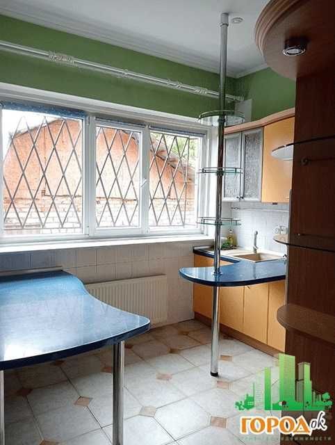 Будинок на ділянці 7 соток. Вулиця Добровольчих батальйонів