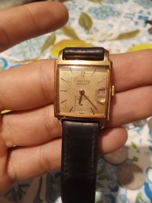 Relógio de homem para venda muito bom