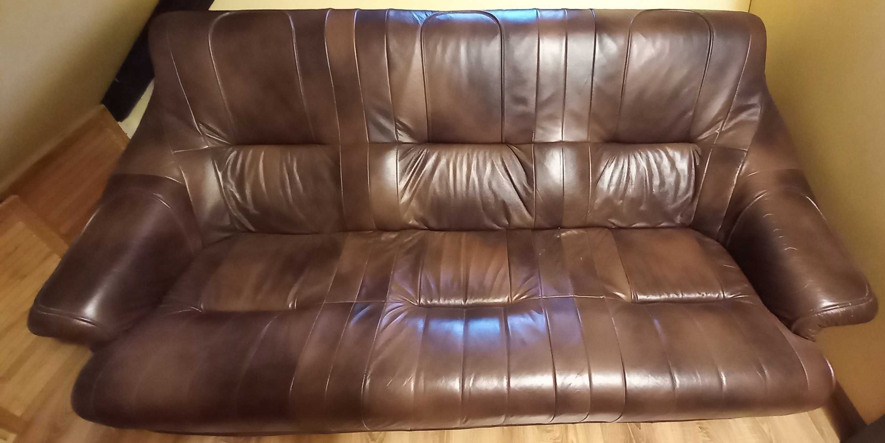 Komplet mebli skórzanych (sofa z funkcją spania, dwa fotele)