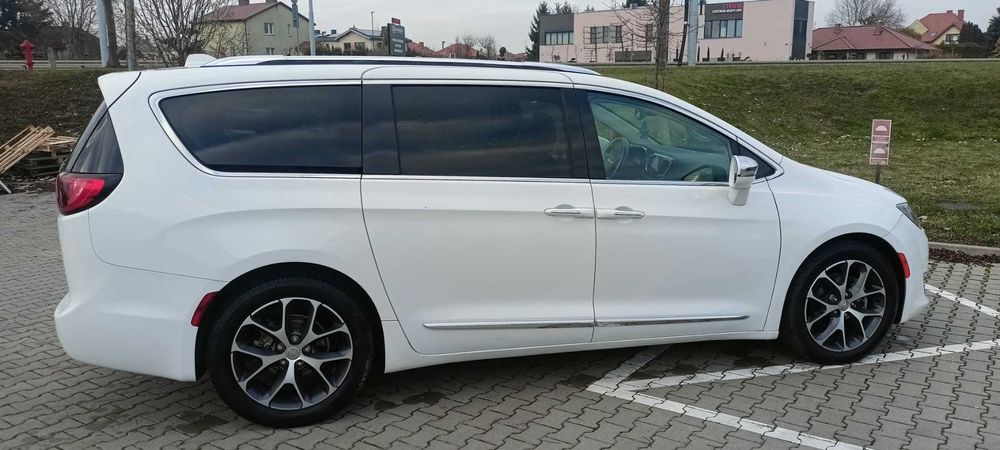 Chrysler Pacifica Limited 8 osób,hak,DVD,sprowadzona CAŁA***LUBLIN***