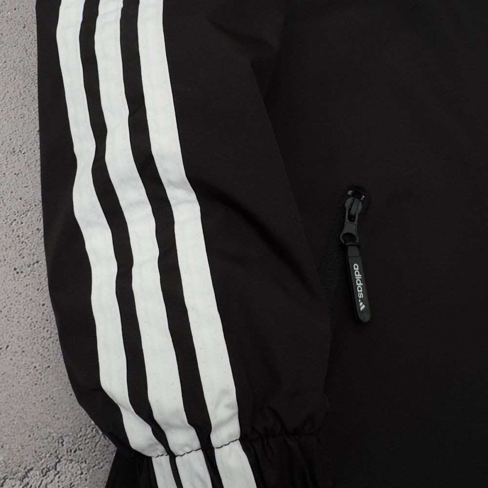 Колаборація вітрівка Adidas/C.P. Company