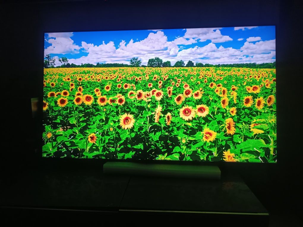 55 дюймов 8K  Qled Samsung 55Q700TATXXH Smart WI-FI T2S2 Bluetooth HDR