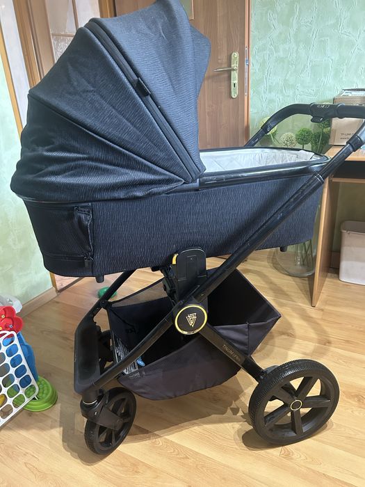 Venicci Tinum Upline