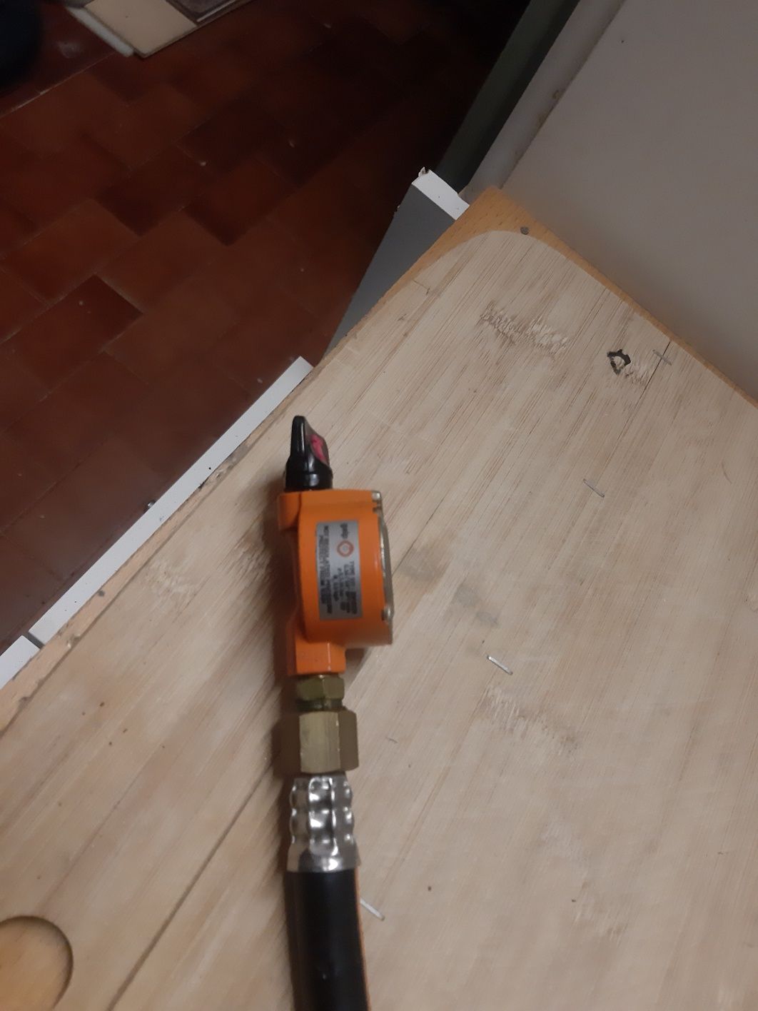 Adaptador de  gás com mangueira