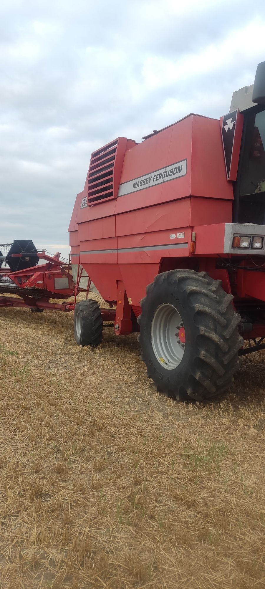 Kombajn Massey Ferguson 34