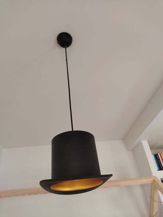 Lampa novodvorski hat kapelusz
