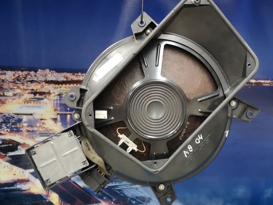 Coluna de som SUBWOOFER originais  Bose Audi a8 d3 4e0 2003-2009
