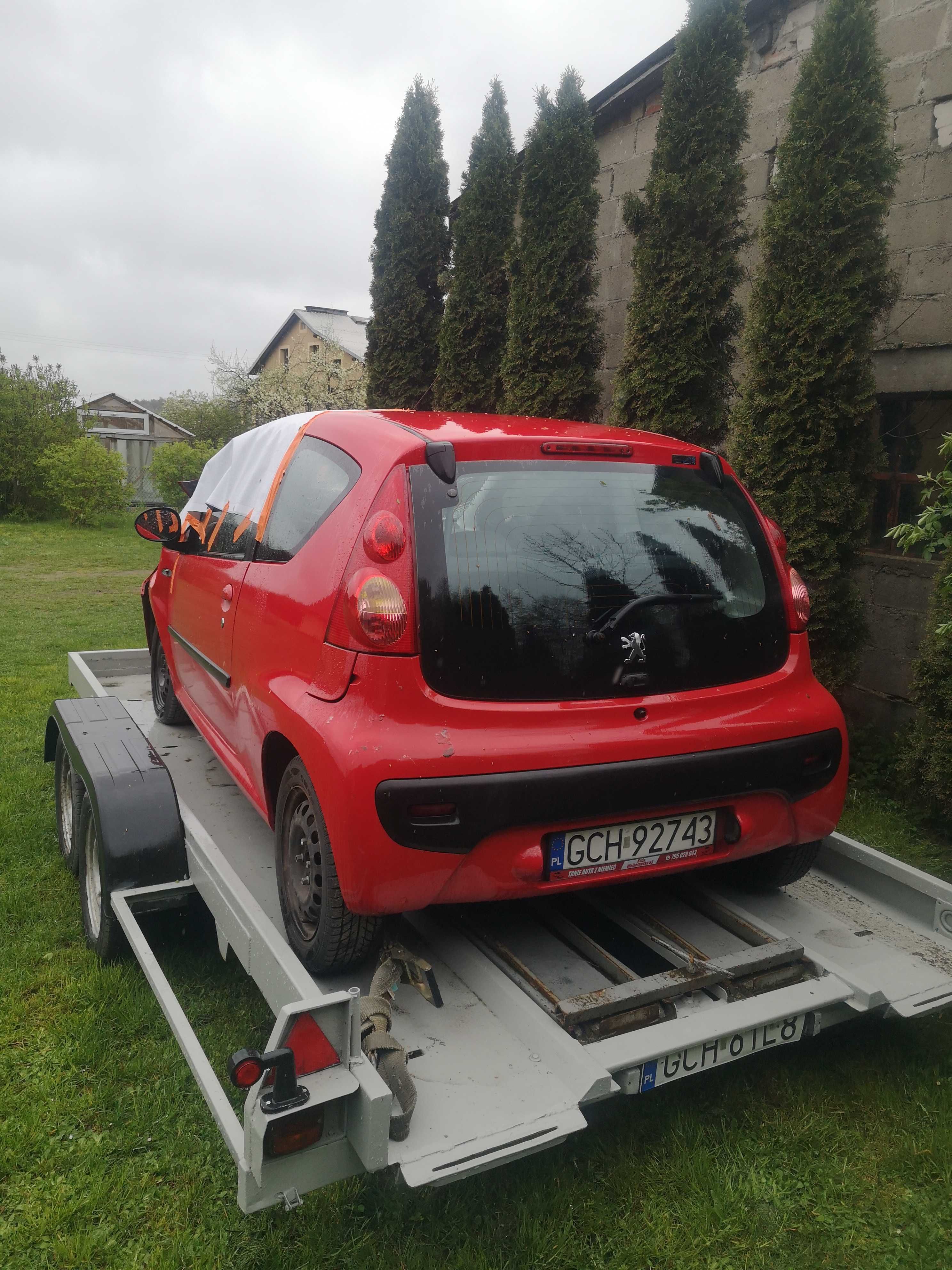 Peugeot 107 uszkodzony