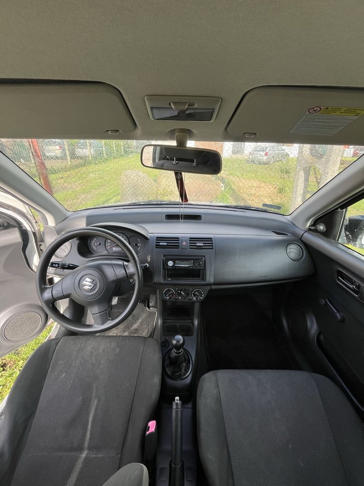 Suzuki Swift 2010