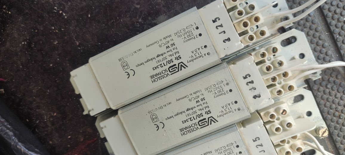 5x Transformadores de 220Vac input e 12 Vac de output