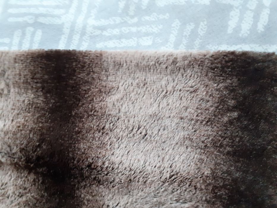 Komin z futra sztucznego