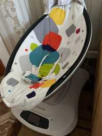 Заколисуючий центр 4Moms Mamaroo 4.0