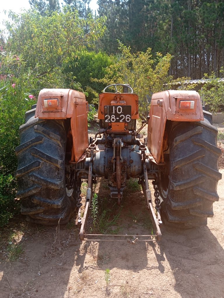 Tractro Barreiro 7070