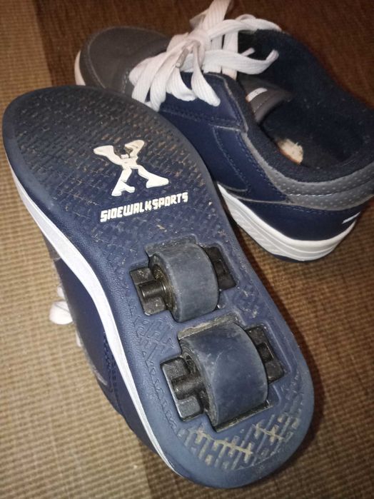 Кросівки - ролики