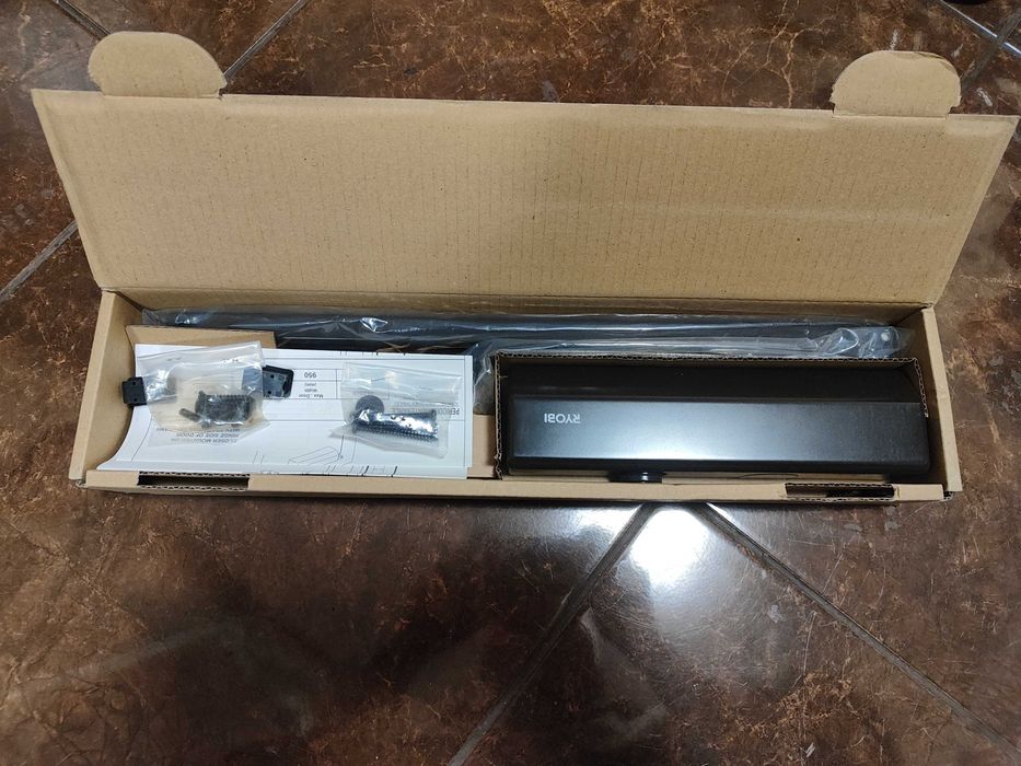 Дотягувач дверей накладний Ryobi 2000 D-2050T 950 мм Dark Bronze