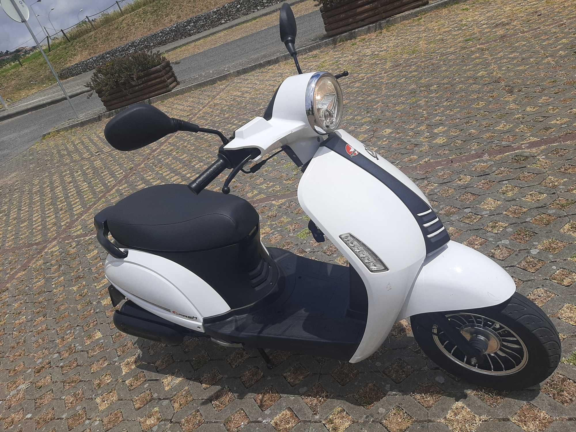 Mash 50cc 4t em muito bom estado