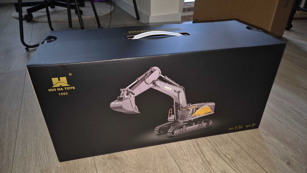 Koparka zdalnie sterowana H-Toys 1592 – duży, realistyczny model 1:14