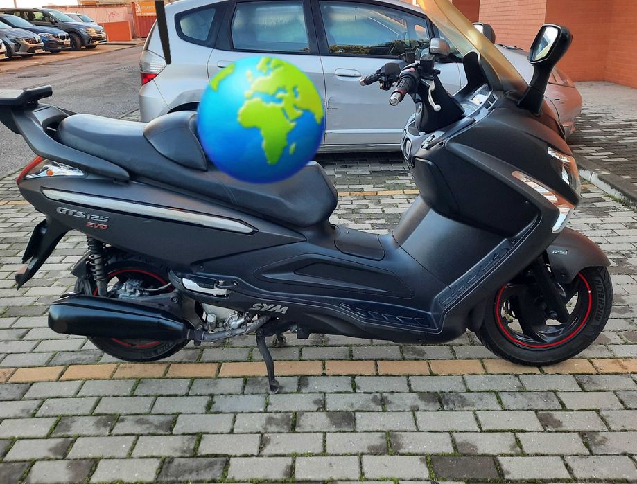 Vendo ou troco mota 125cc