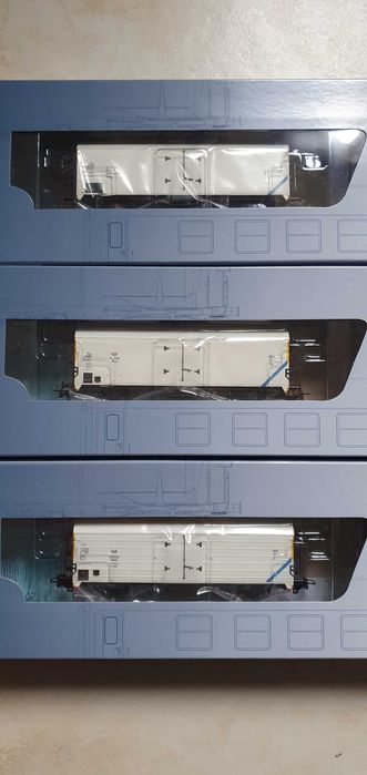 Zestaw 3 wagonów PKP chłodnia  H0 pasuje do Piko i Roco