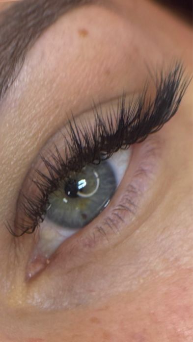 Нарощування вій , ламінування брів