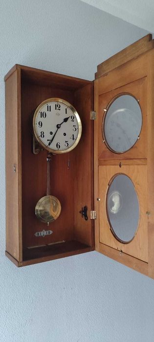 388 Zegar wiszący mechaniczny Vedette Brevete antyk