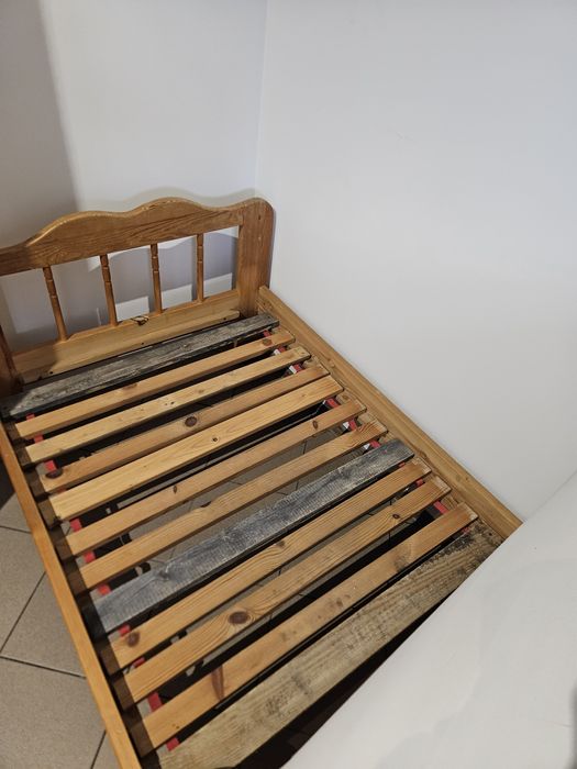 Łóżko drewniane kilka sztuk