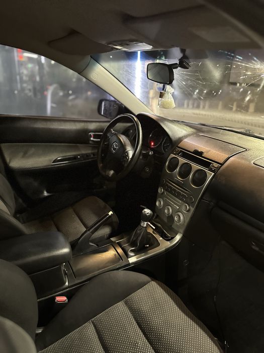 Продам машину Mazda 6 2002