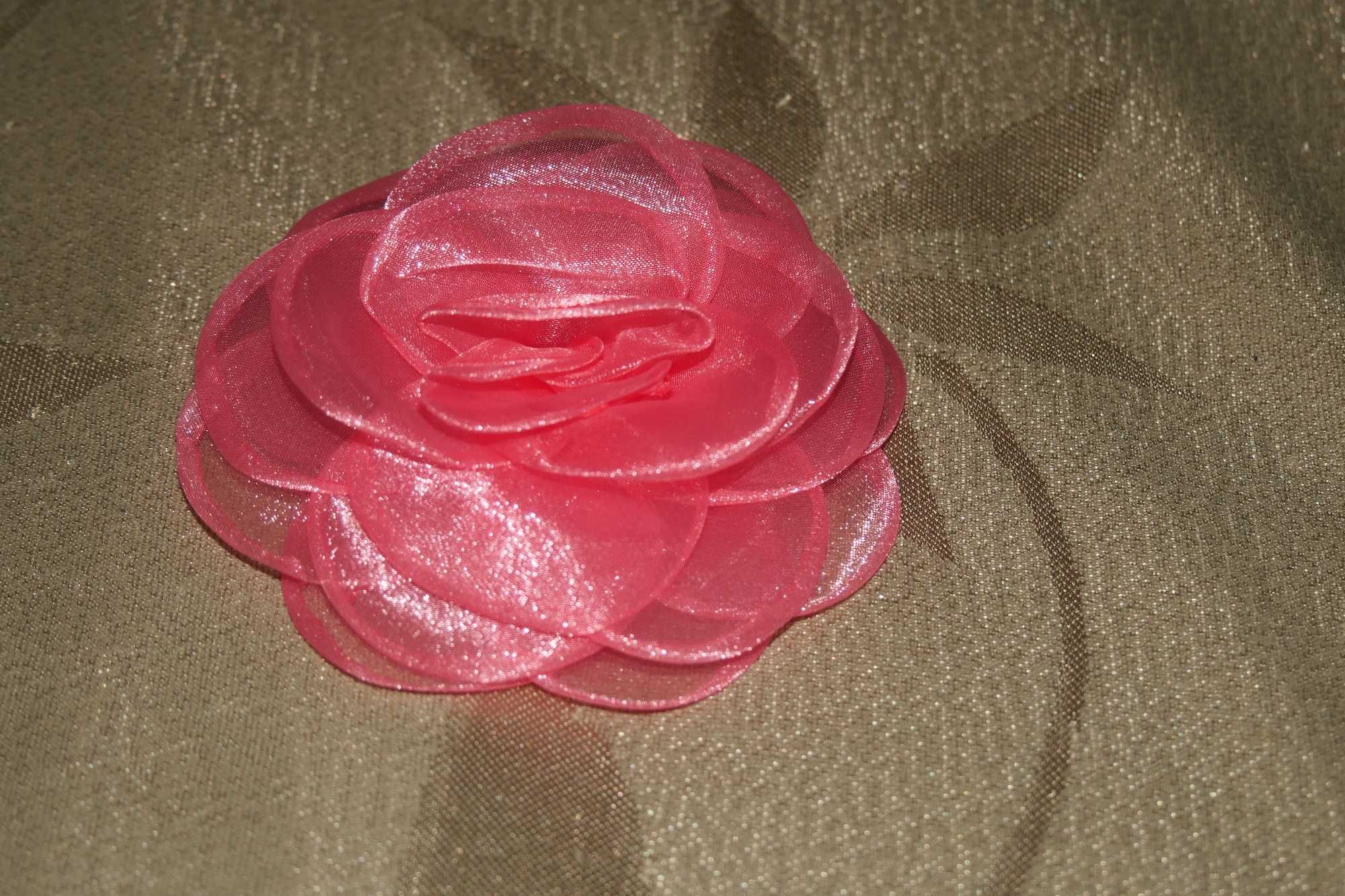 Nowa spinka wsuwka pyk edytka klamra żabka broszka różowa kwiat tiul