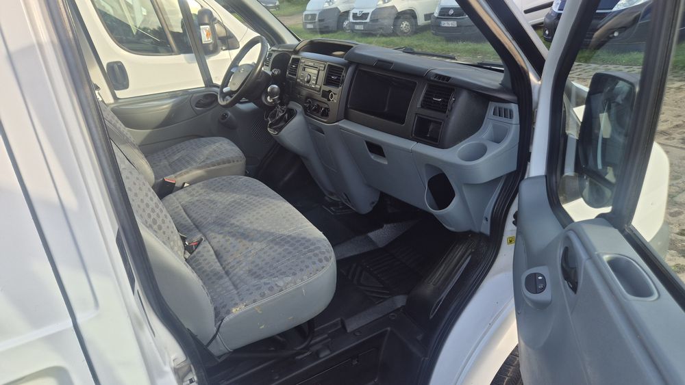 Ford Transit L2H2 r 2011 org przeb 133tys km