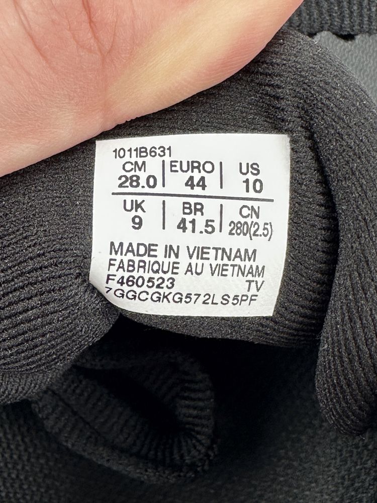 Кросівки Asics Gt-1000 12 1011B631-004 Чорний