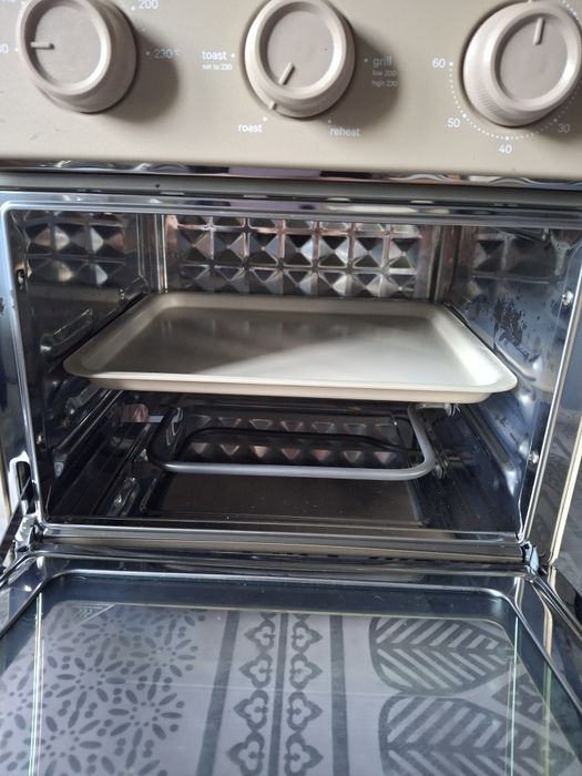 многофункциональная аэрофритюрница и тостер-печь Wonder Oven от бренда